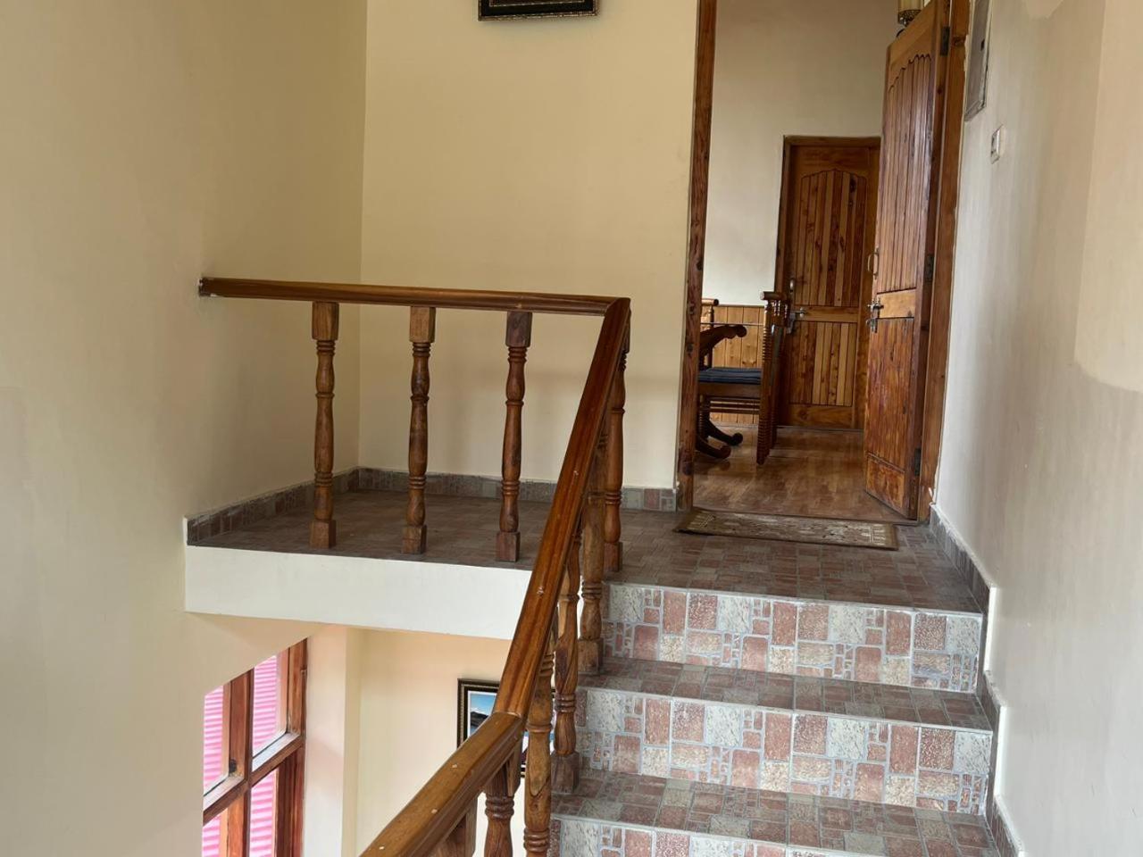 Mrikula Cottage Manali  Ngoại thất bức ảnh